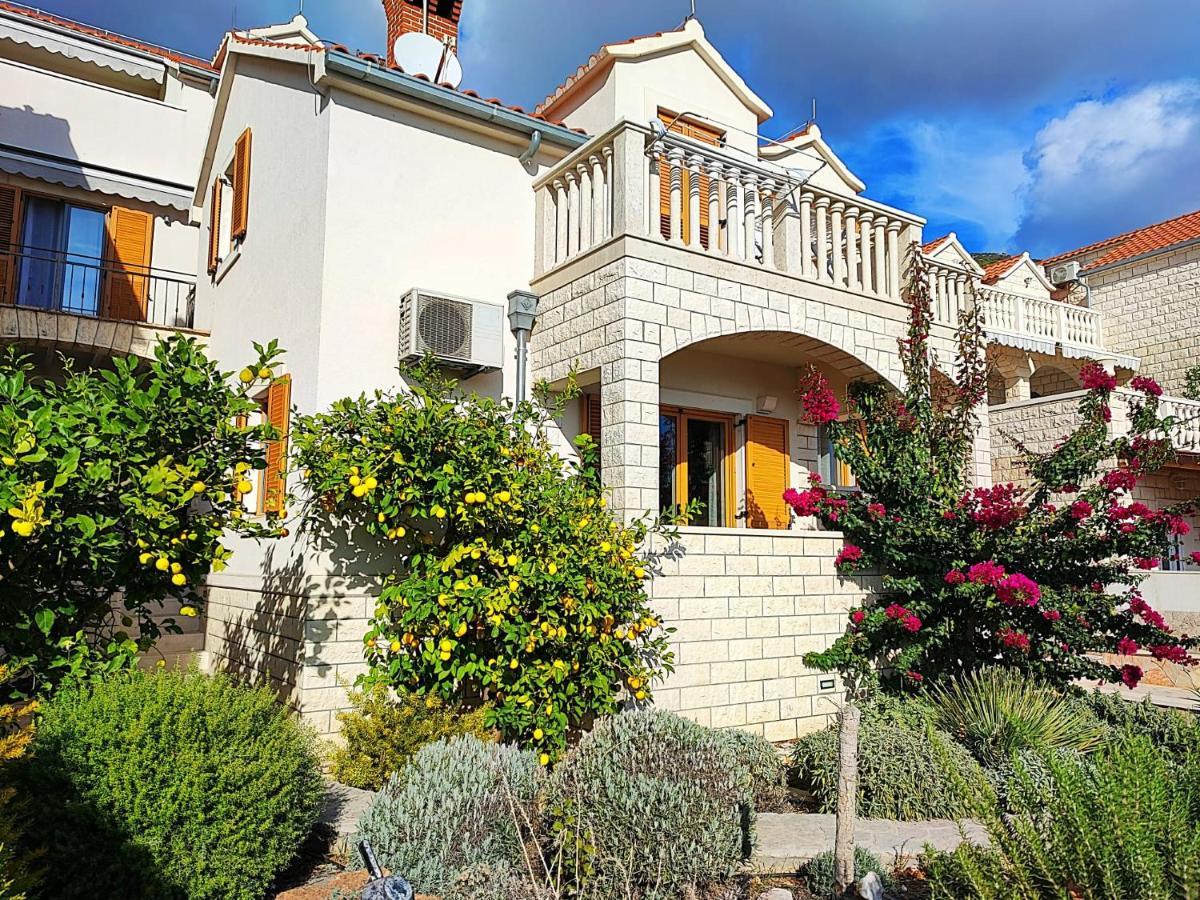 Apartments Benika Bol Extérieur photo