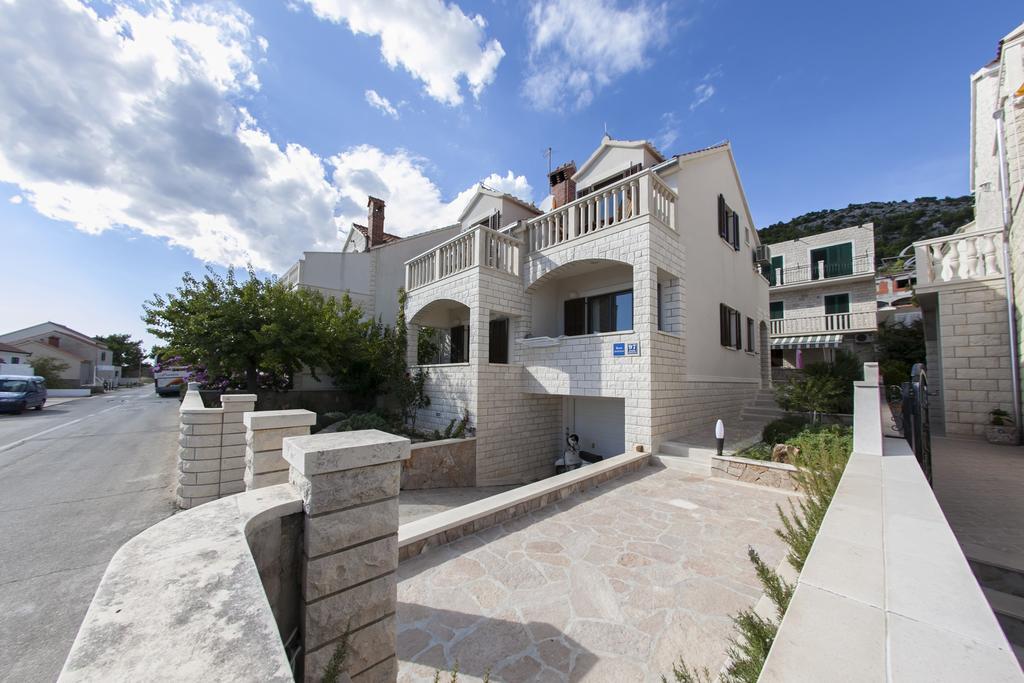 Apartments Benika Bol Extérieur photo