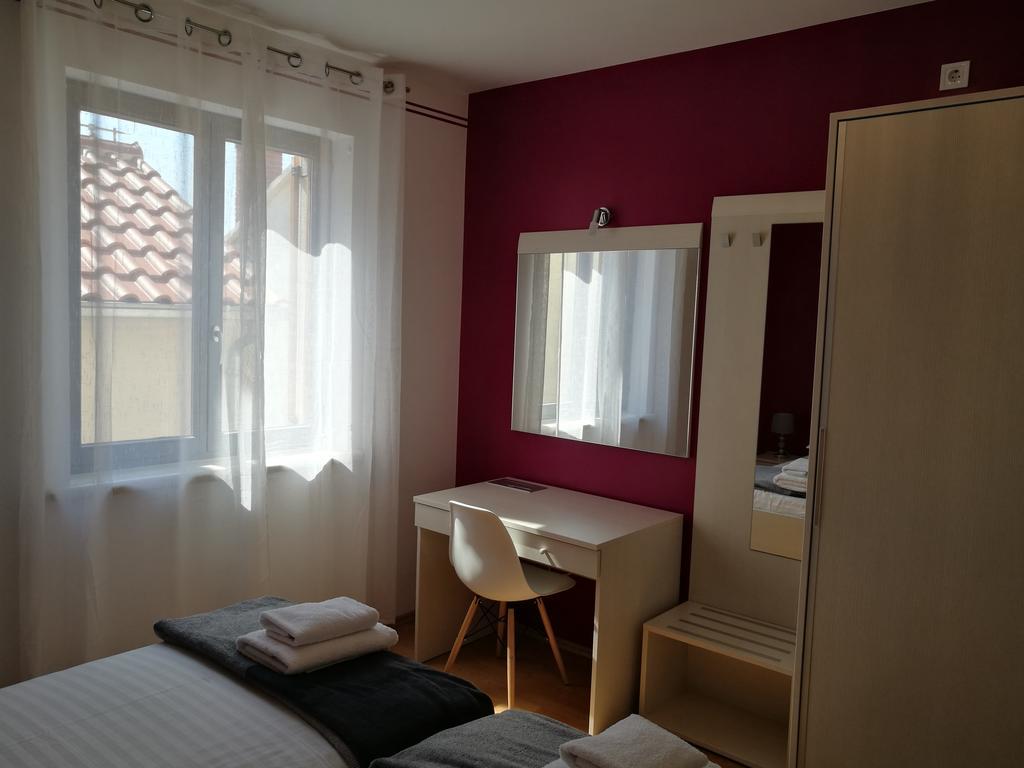 Apartments Benika Bol Extérieur photo