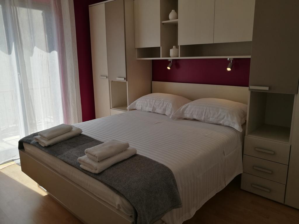 Apartments Benika Bol Extérieur photo